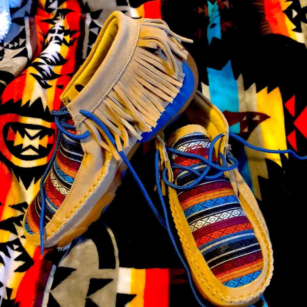 Twisted X fringe moccasins
